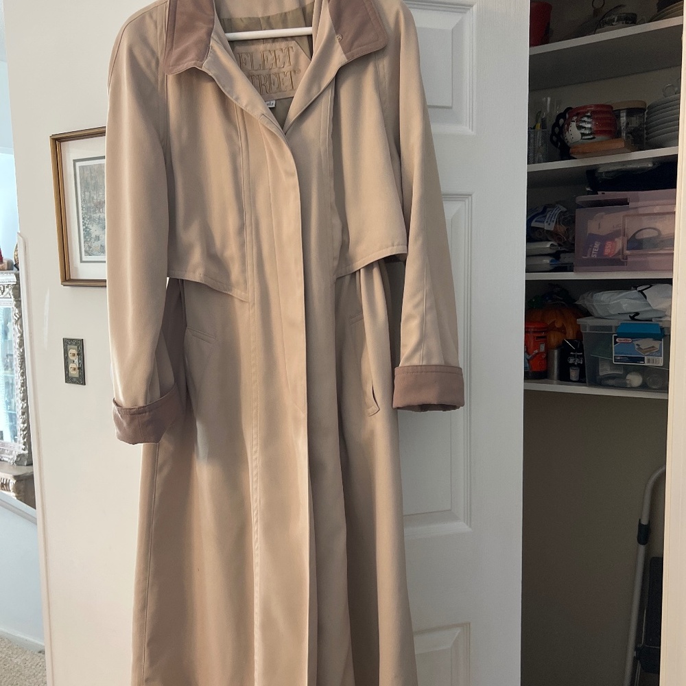 Vintage Street Fleet Woman’s Trench Coat, size 12